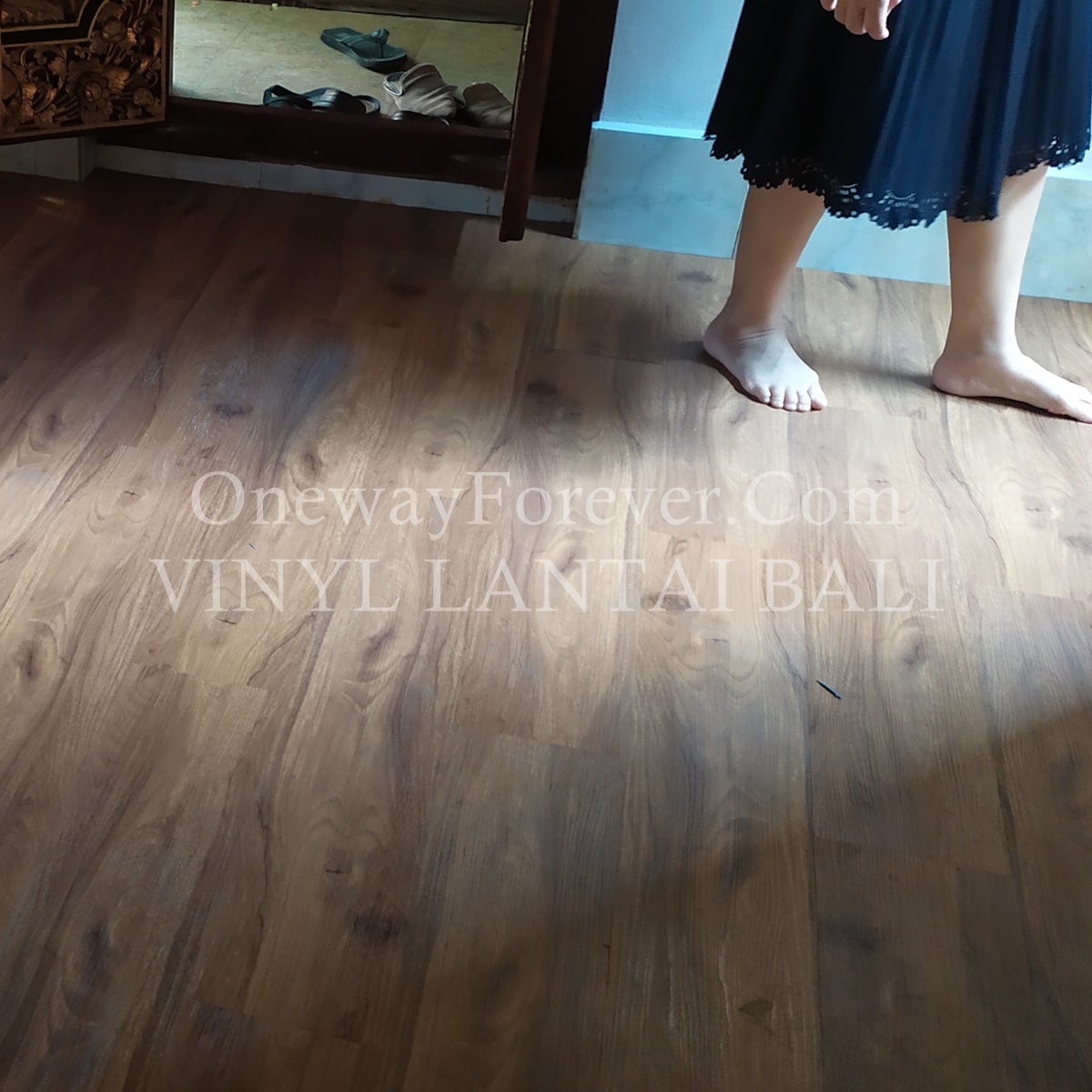 Vinyl Lantai di Balibali