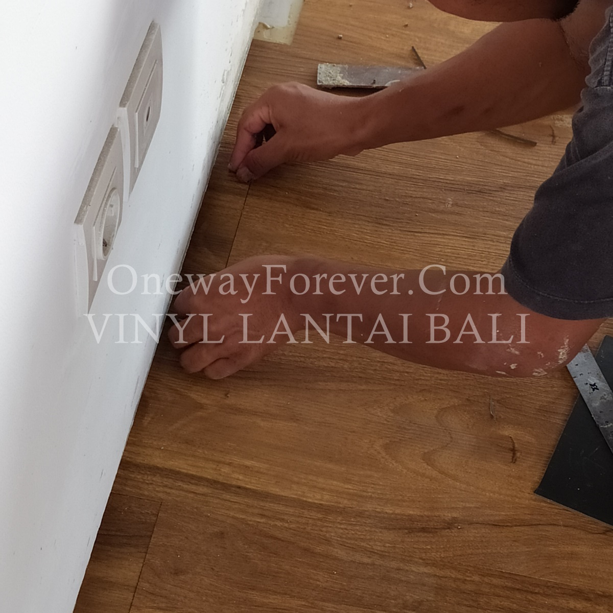 Vinyl Lantai di Balibali